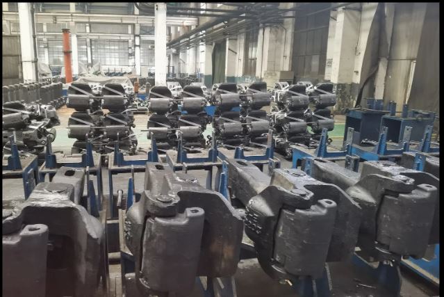 Heavy-Duty Railway Couplers: Technical Specification & Comparison (AAR vs. CR Standards)